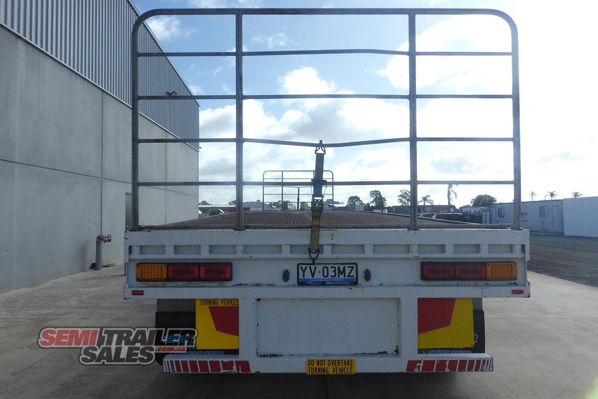 KRUEGER FLAT TOP TRAILER