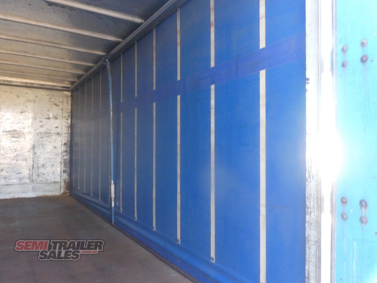 SOUTHERN CROSS CURTAINSIDER TRAILER