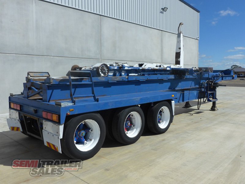 CUSTOM TRAILER