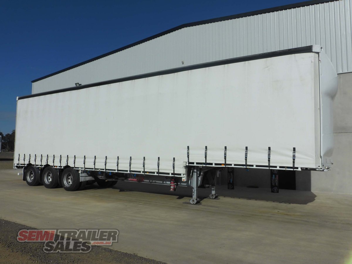 BARKER CURTAINSIDER TRAILER