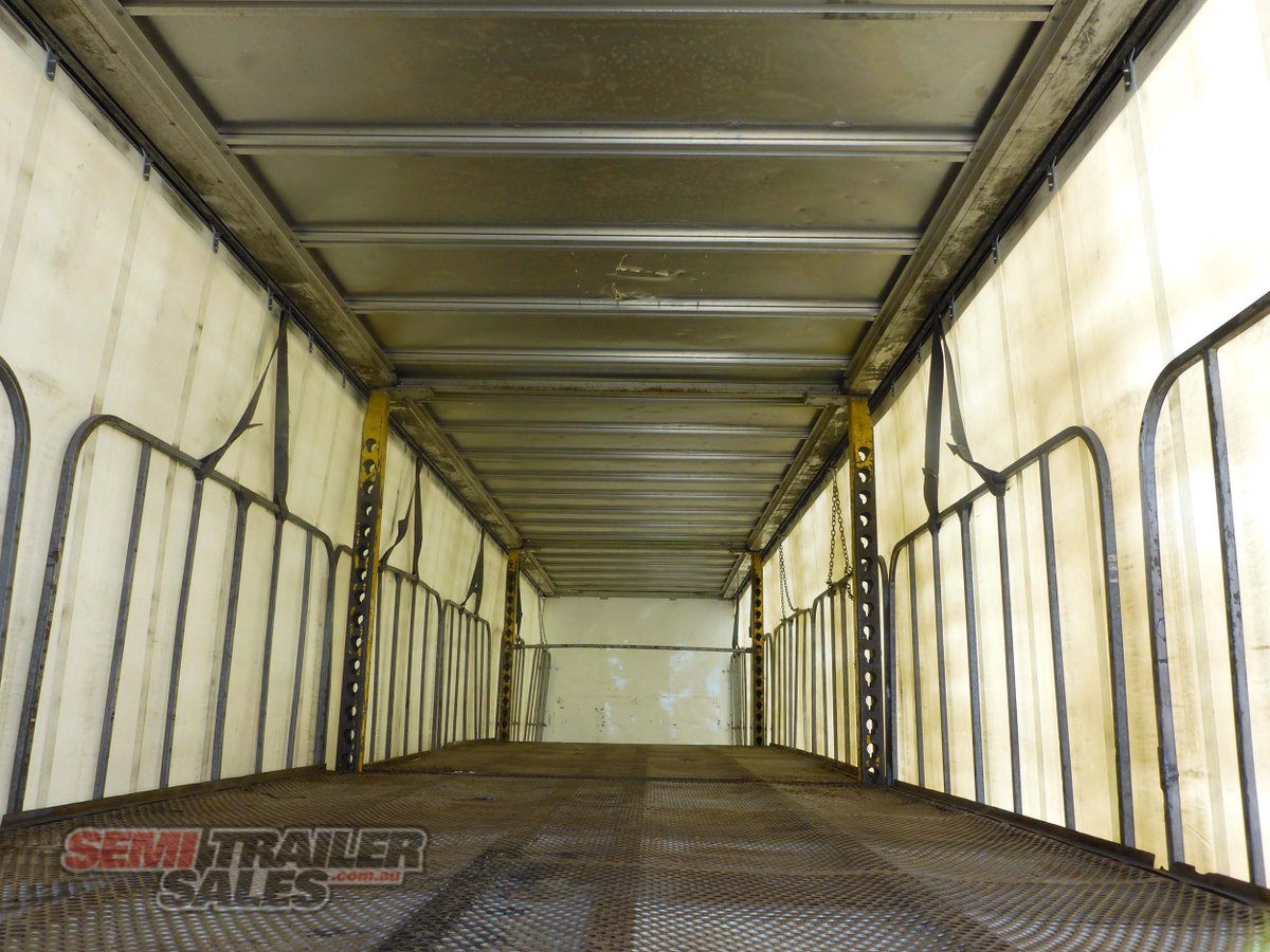 BARKER CURTAINSIDER TRAILER