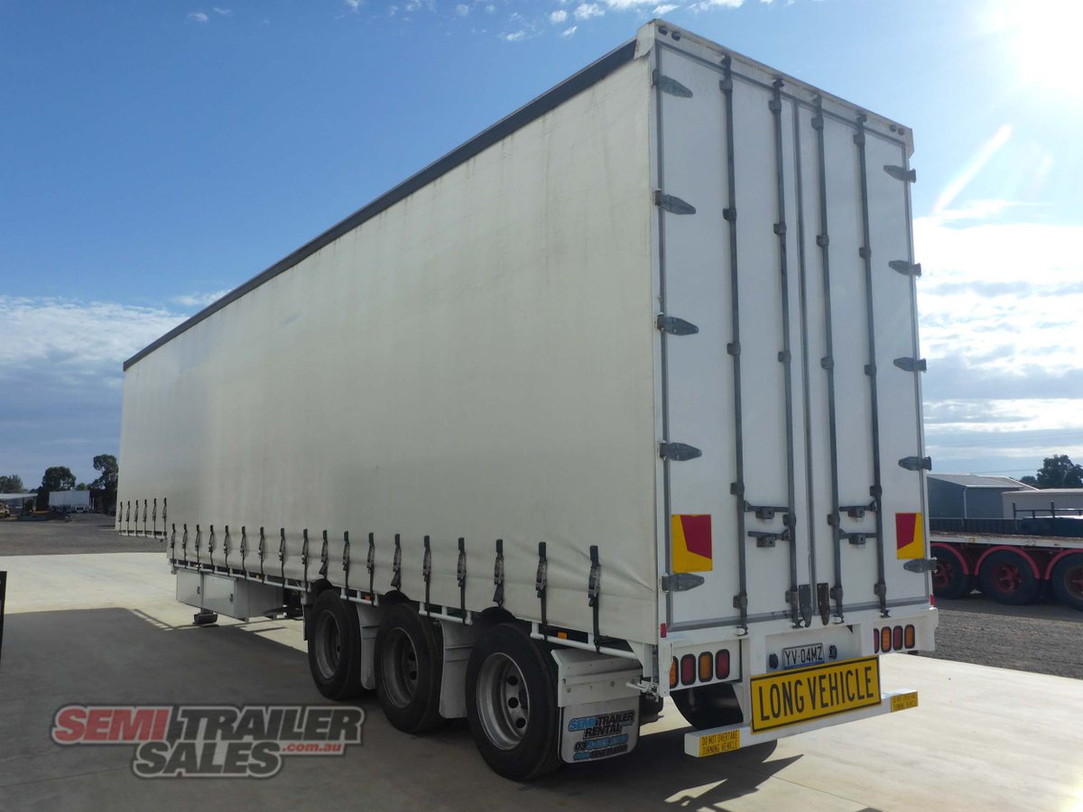 BARKER CURTAINSIDER TRAILER
