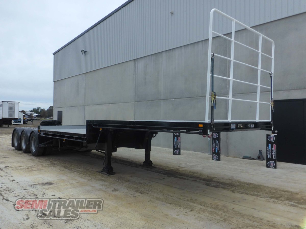 MAXITRANS DROP DECK TRAILER
