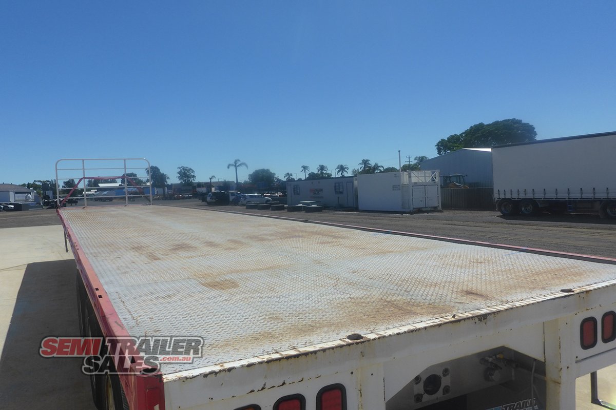 KRUEGER FLAT TOP TRAILER