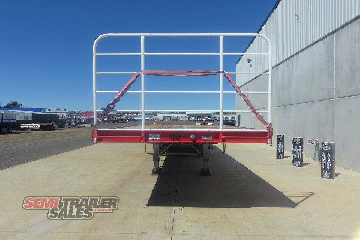 KRUEGER FLAT TOP TRAILER