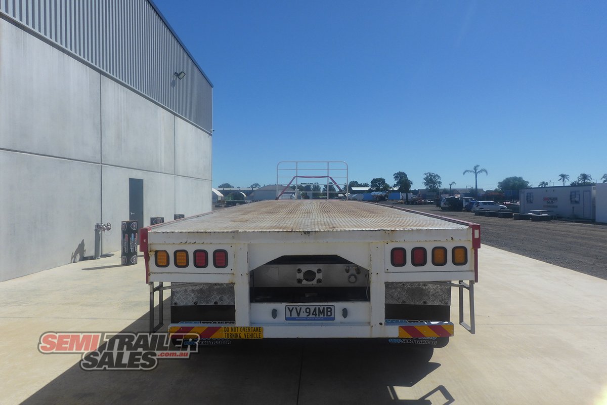 KRUEGER FLAT TOP TRAILER