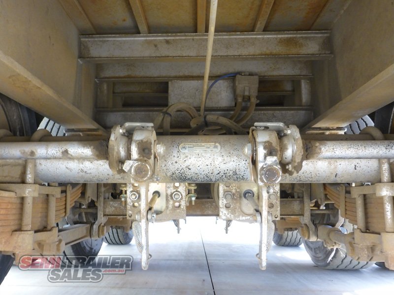 BARKER DROP DECK TRAILER
