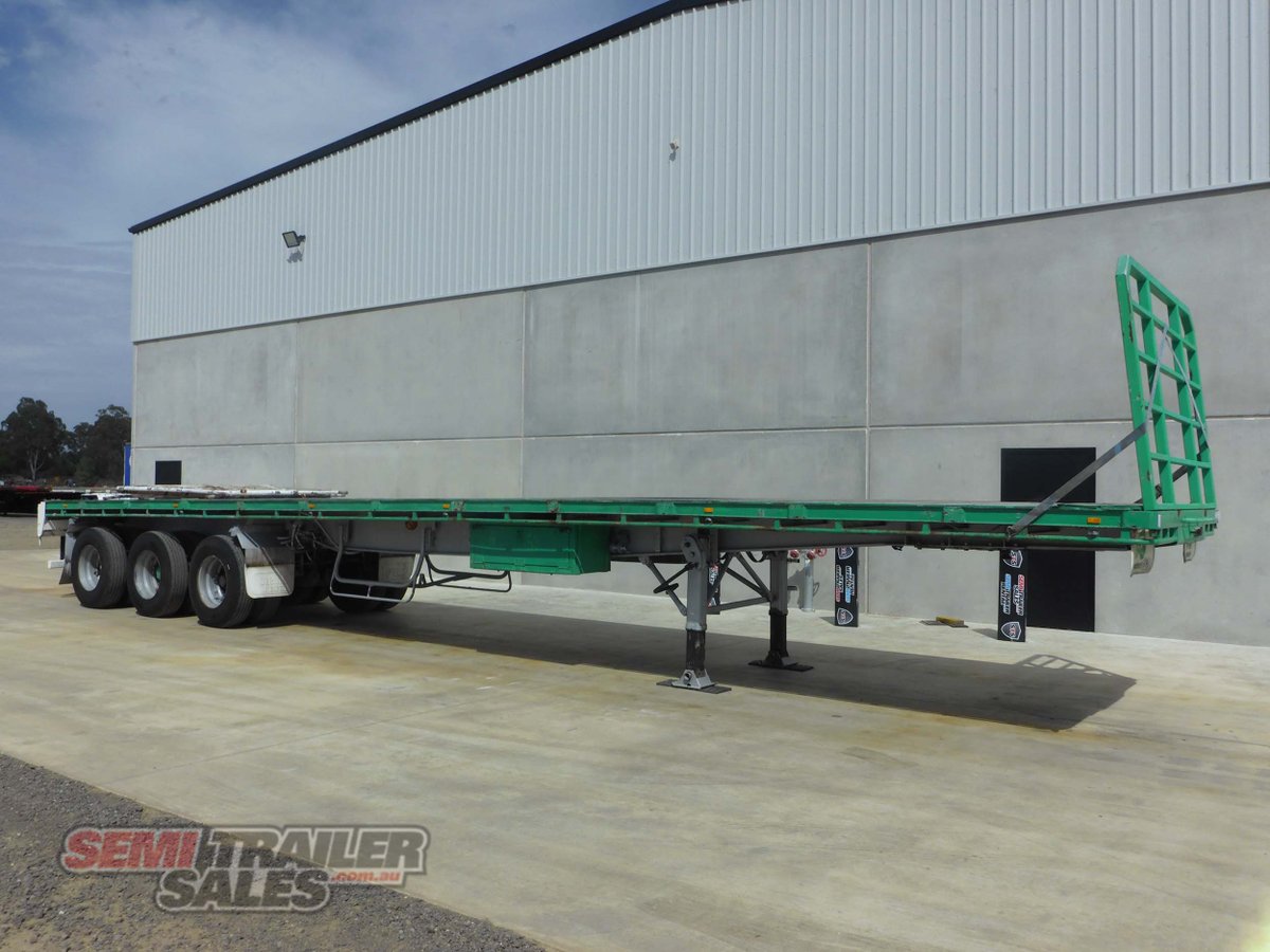 KRUEGER FLAT TOP TRAILER