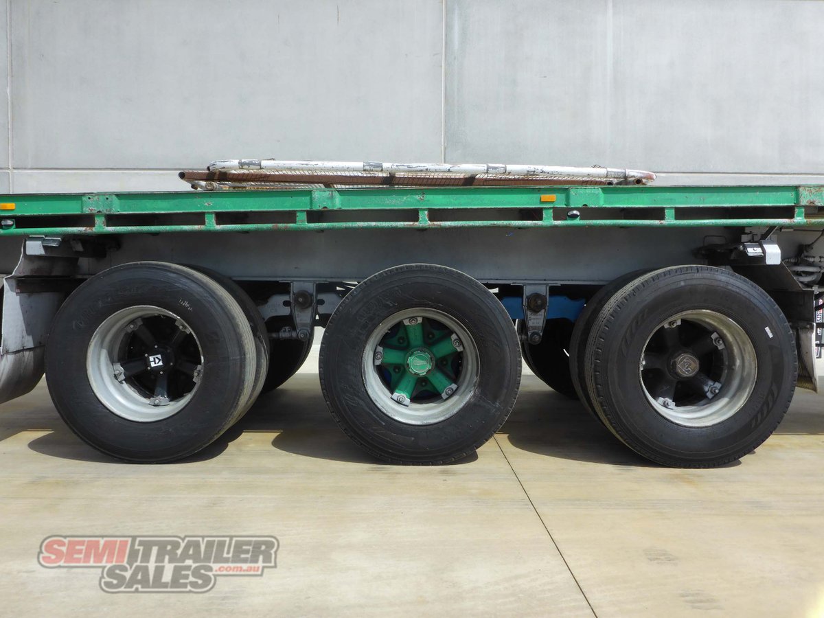 KRUEGER FLAT TOP TRAILER
