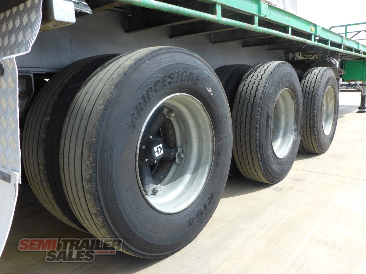 KRUEGER FLAT TOP TRAILER