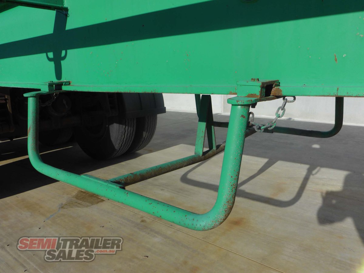 KRUEGER FLAT TOP TRAILER