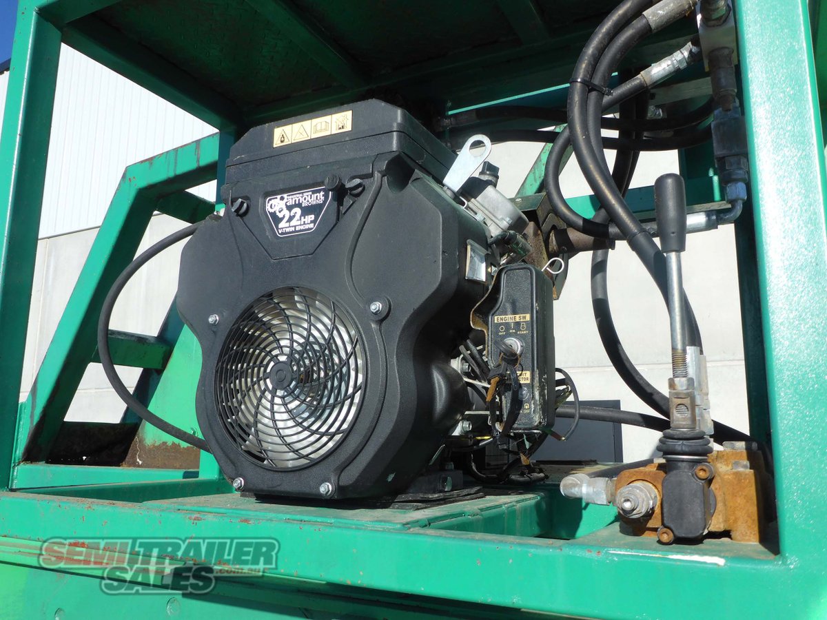 KRUEGER FLAT TOP TRAILER