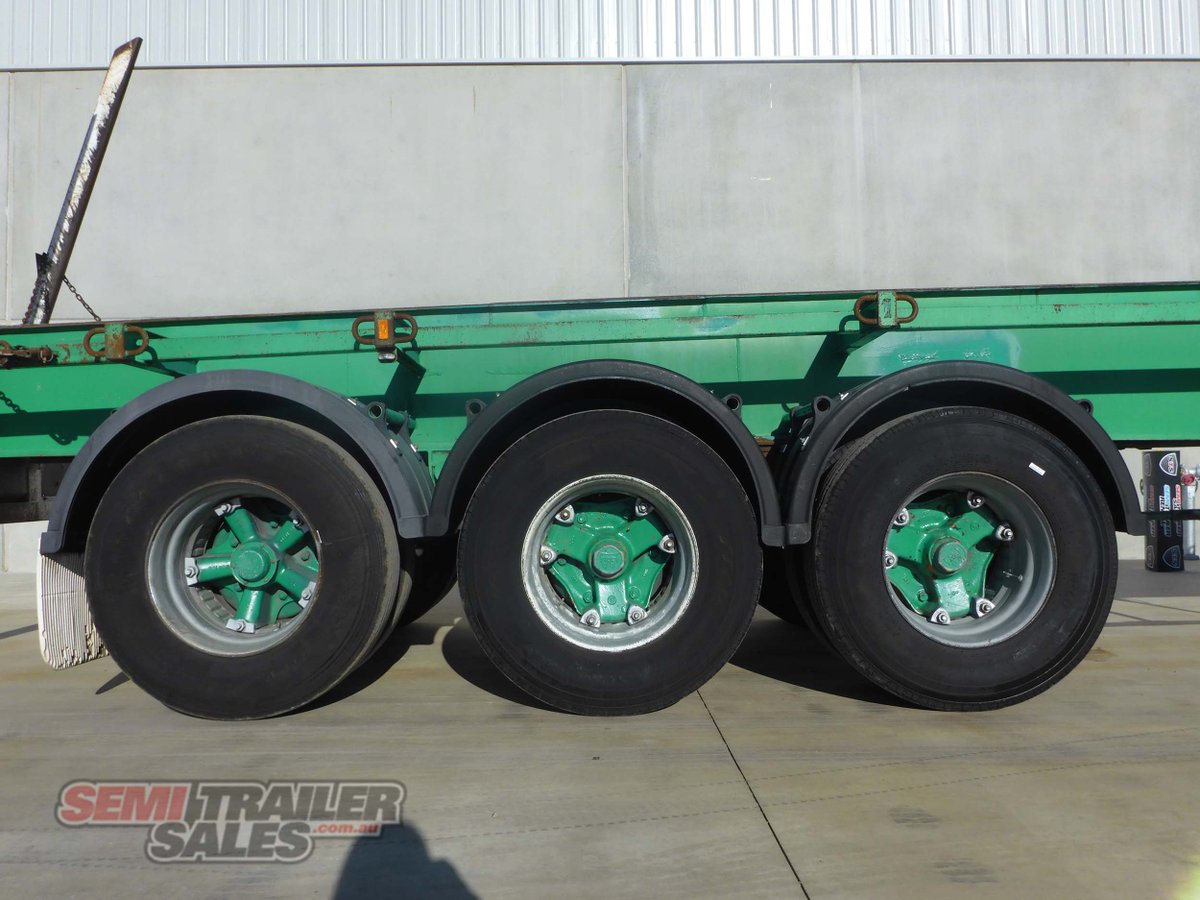 KRUEGER FLAT TOP TRAILER