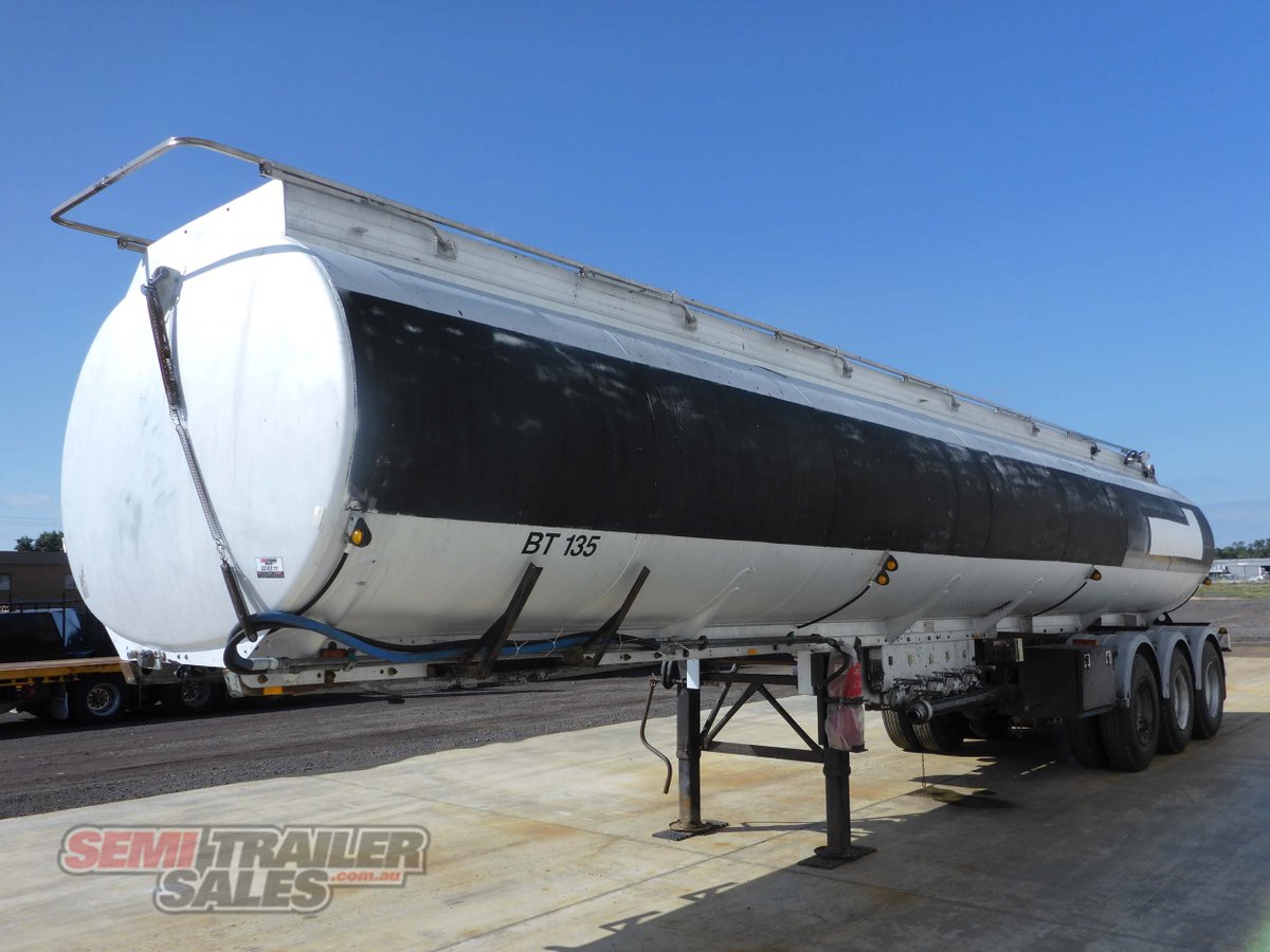 HOCKNEY TANKER TRAILER