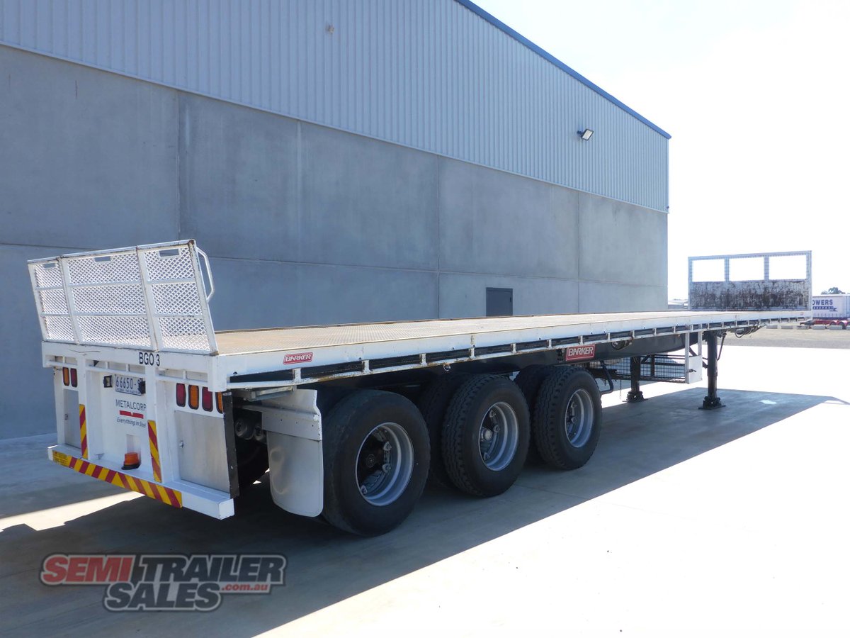 BARKER FLAT TOP TRAILER