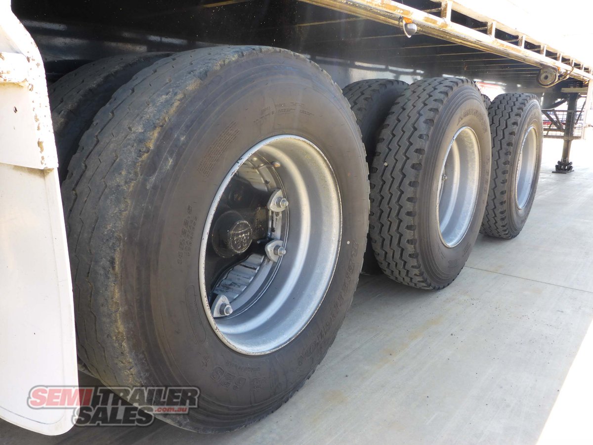 BARKER FLAT TOP TRAILER