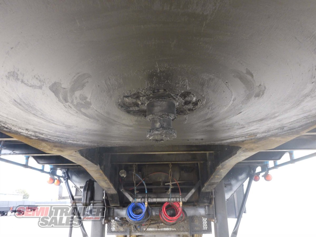 HAULMARK FLAT TOP TRAILER