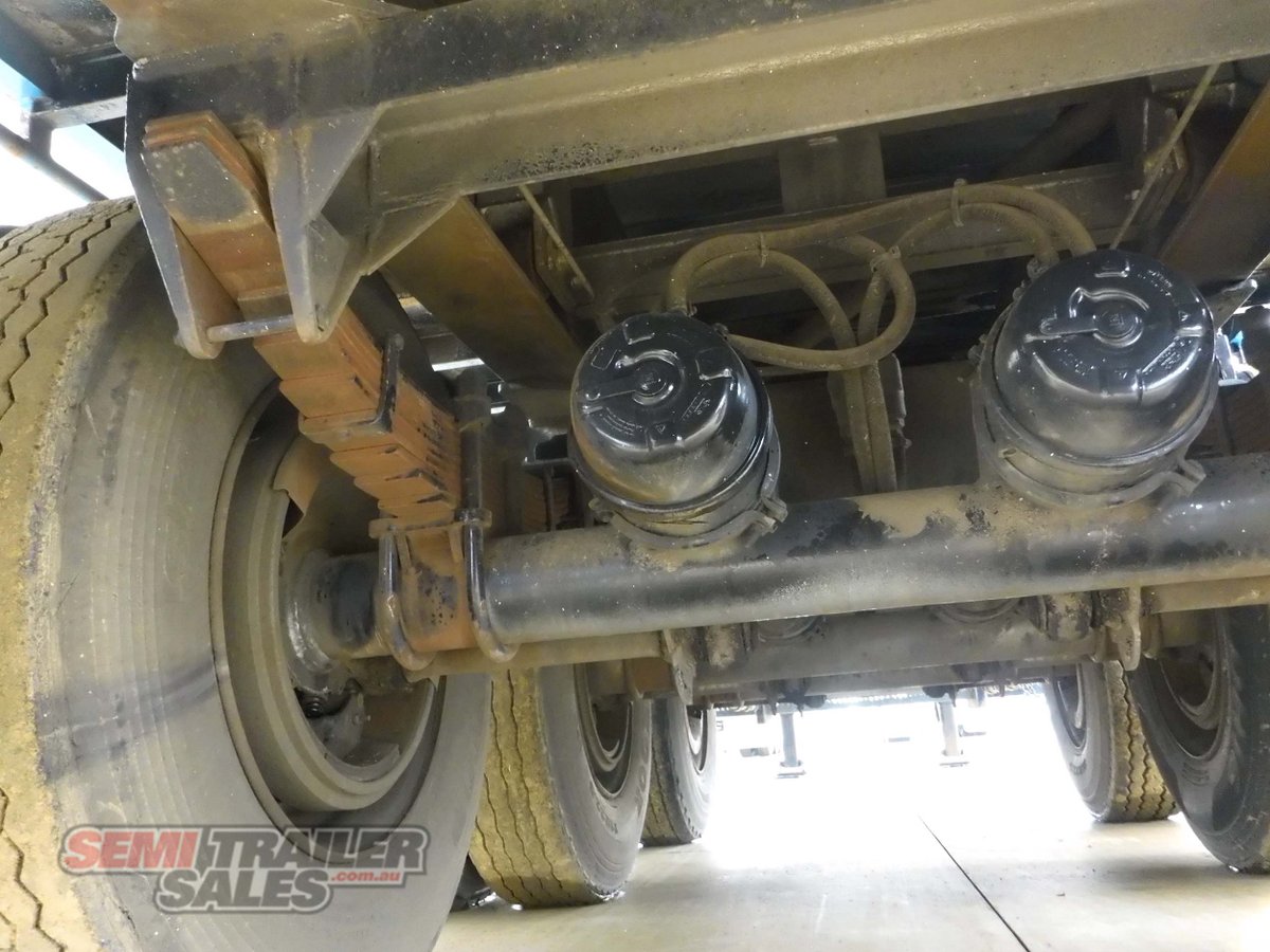 HAULMARK FLAT TOP TRAILER