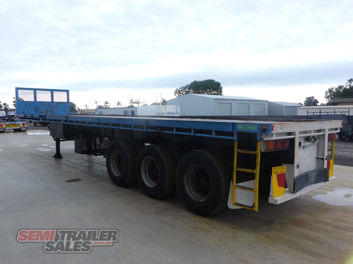 HAULMARK FLAT TOP TRAILER