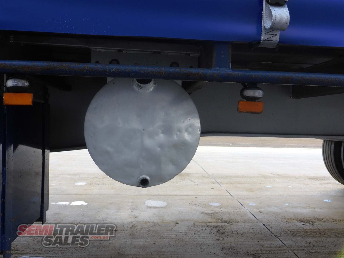 VAWDREY CURTAINSIDER TRAILER