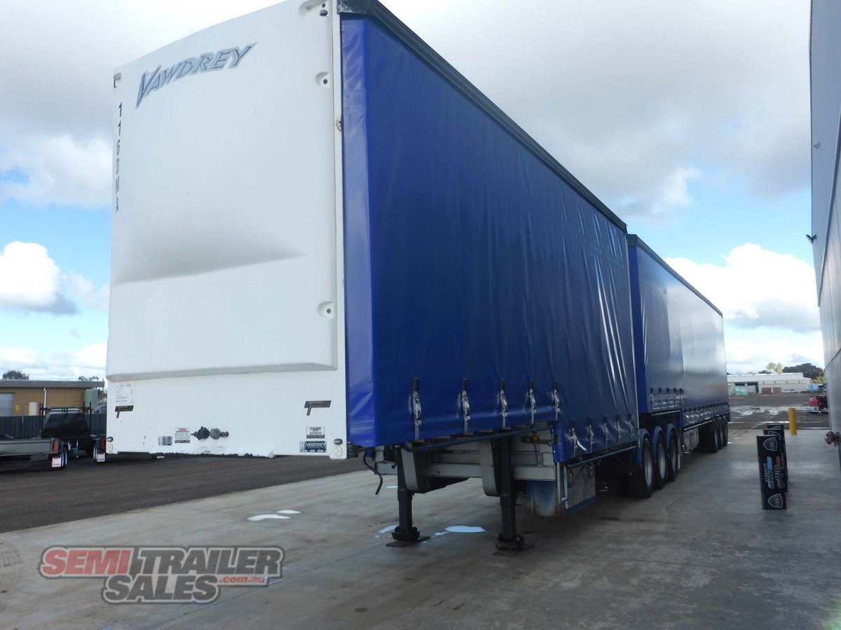 VAWDREY CURTAINSIDER TRAILER