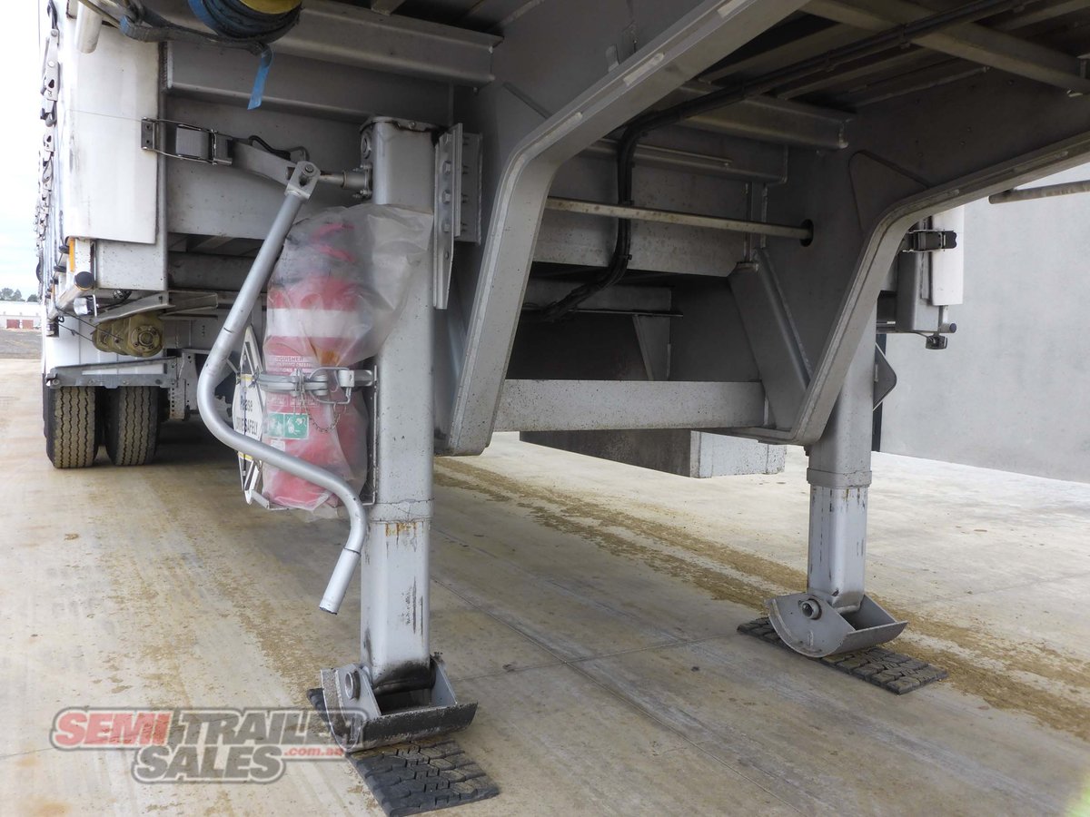 KRUEGER CURTAINSIDER TRAILER