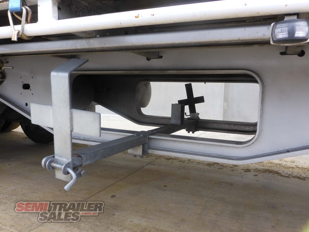 KRUEGER CURTAINSIDER TRAILER