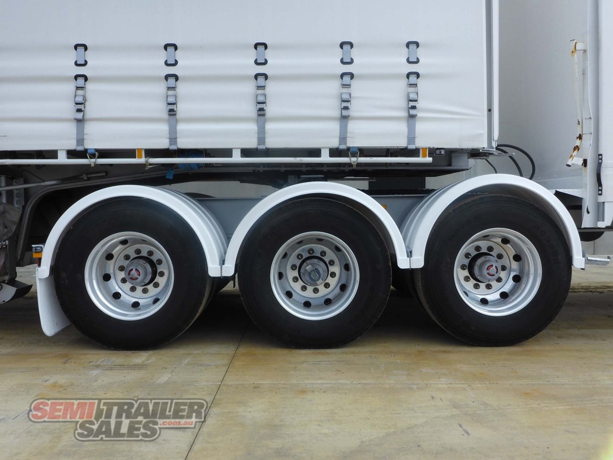 KRUEGER CURTAINSIDER TRAILER