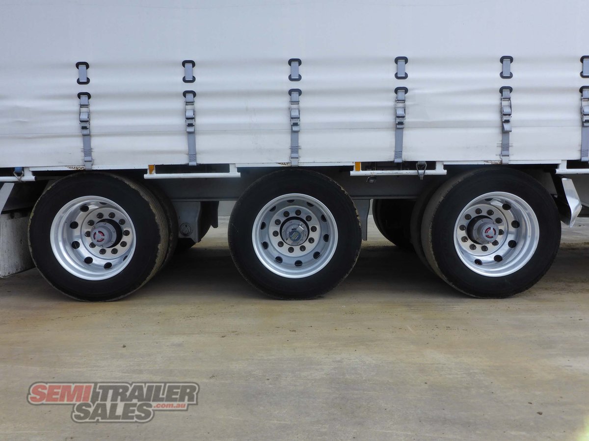 KRUEGER CURTAINSIDER TRAILER