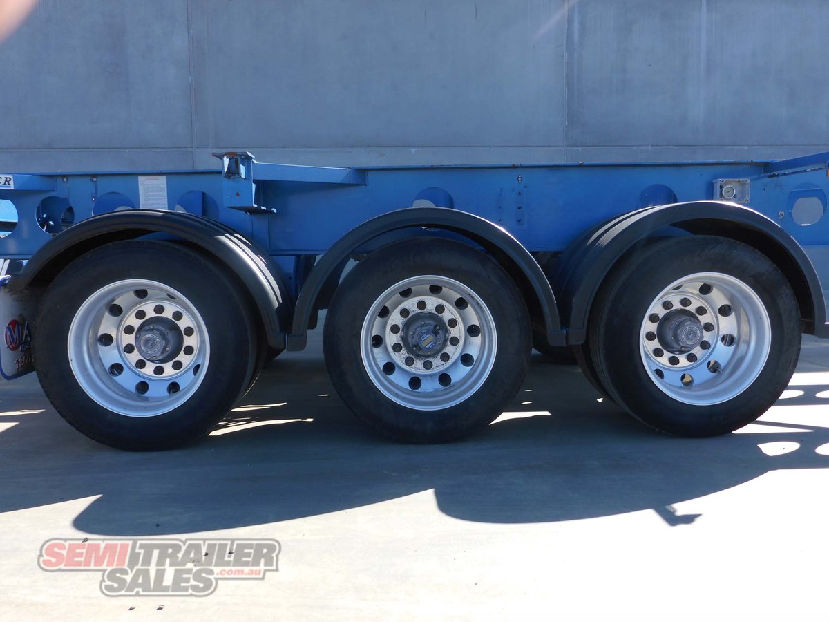 MAXITRANS SKEL TRAILER