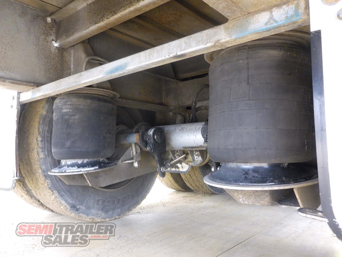 FREIGHTER CURTAINSIDER TRAILER