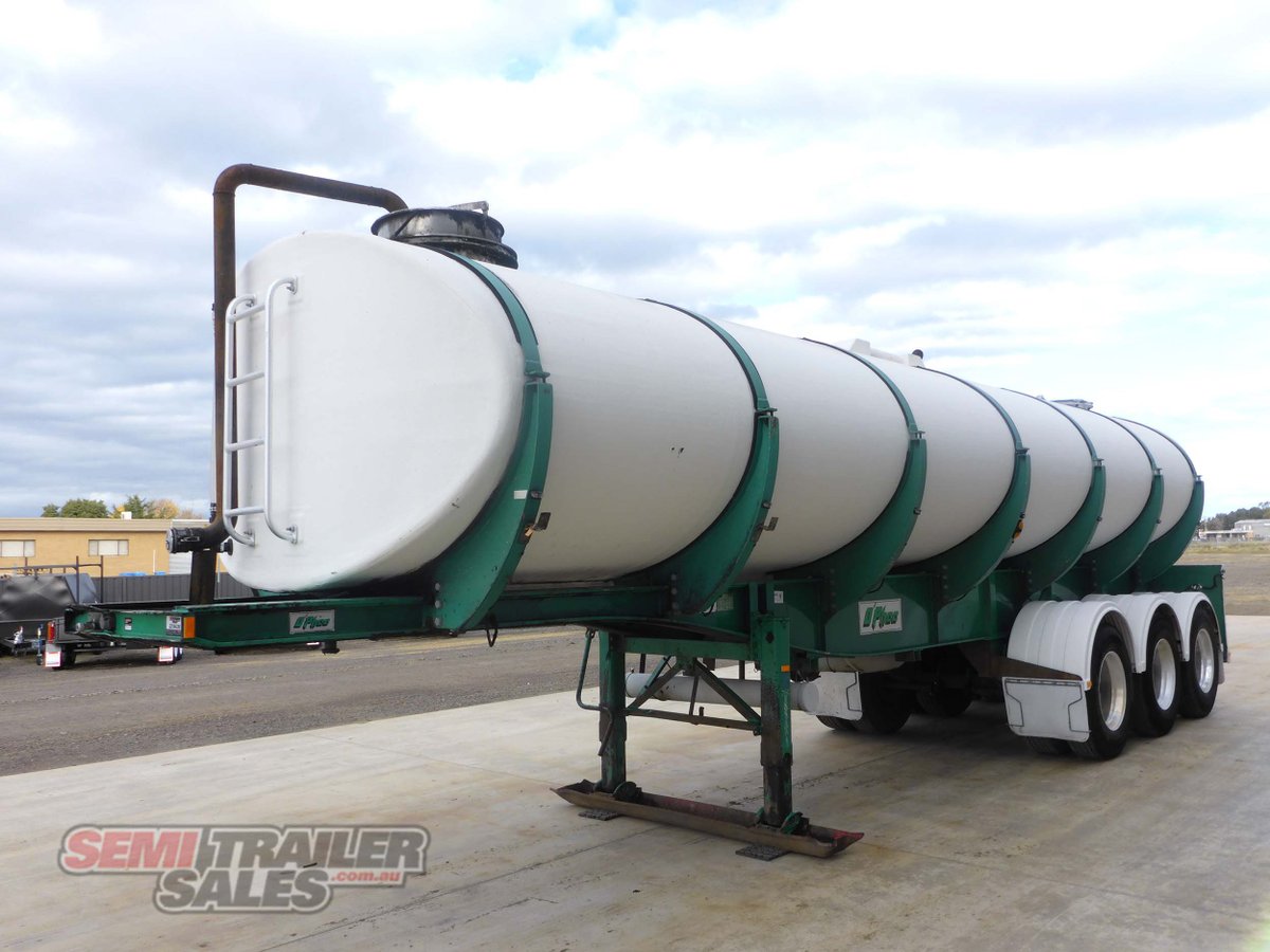 CUSTOM TRAILER