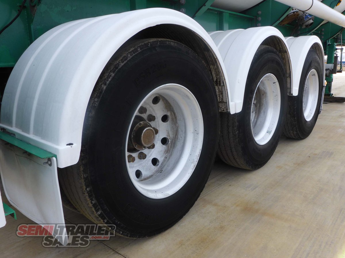 CUSTOM TRAILER