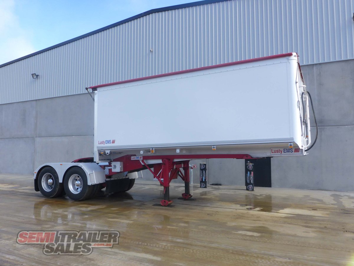 LUSTY TIPPER TRAILER