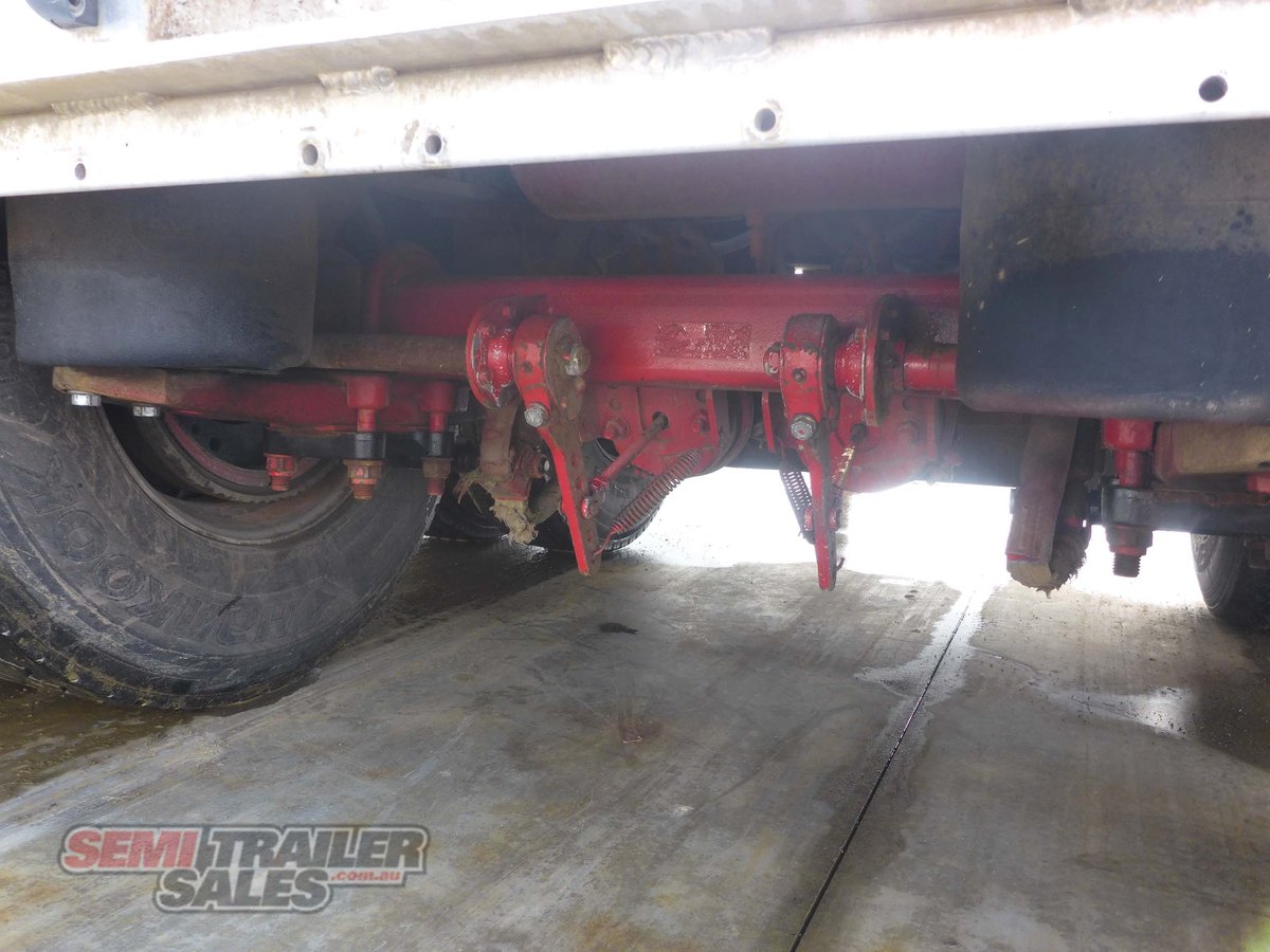 LUSTY TIPPER TRAILER