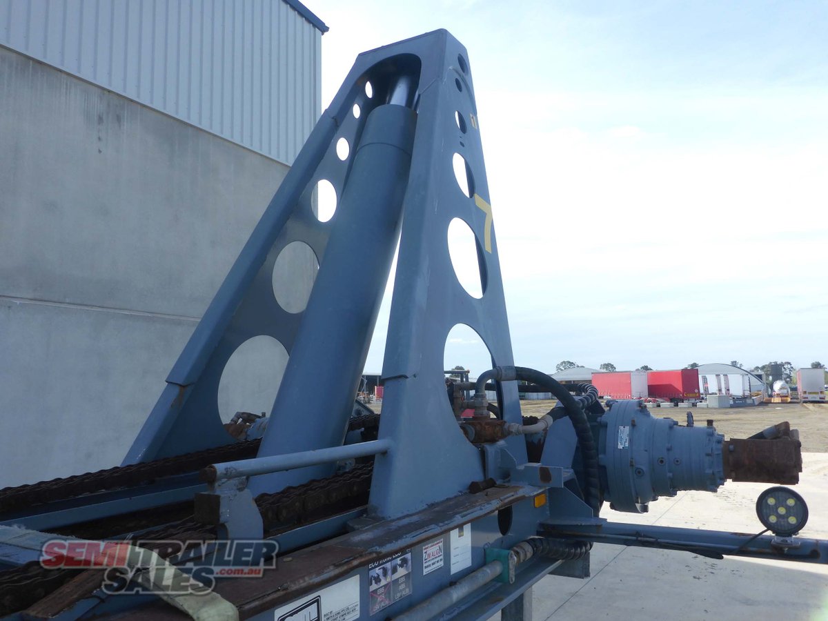J SMITH & SONS HOOK LIFT TRAILER