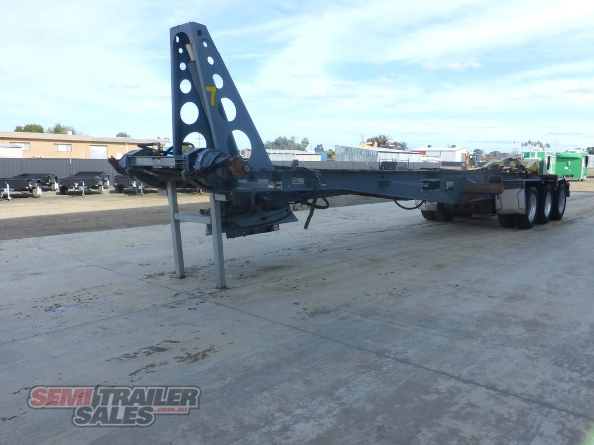 J SMITH & SONS HOOK LIFT TRAILER