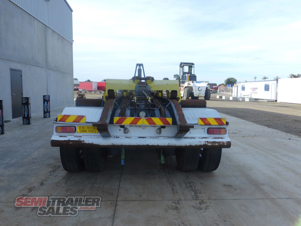 J SMITH & SONS HOOK LIFT TRAILER