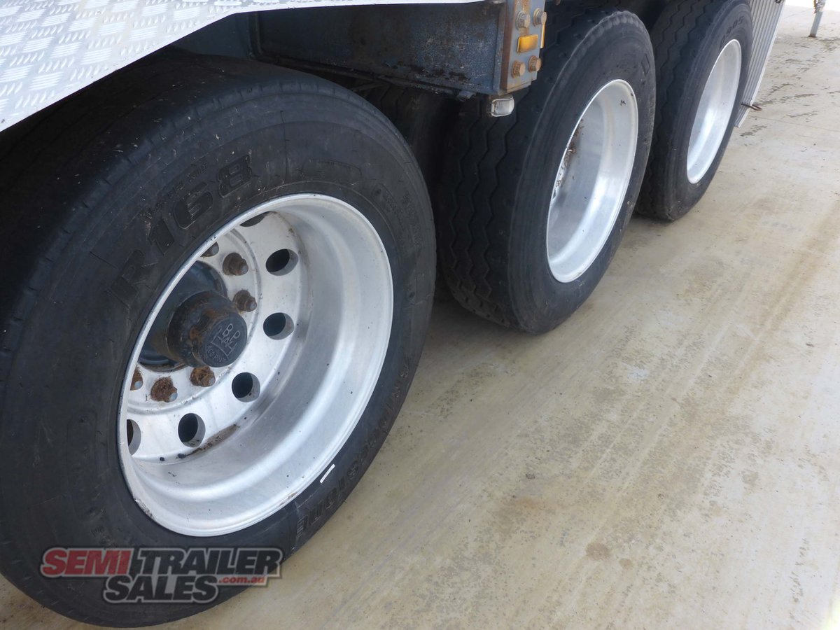 J SMITH & SONS HOOK LIFT TRAILER