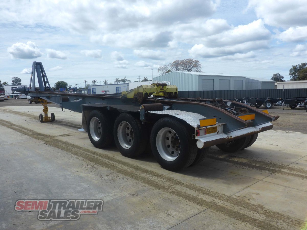 J SMITH & SONS HOOK LIFT TRAILER