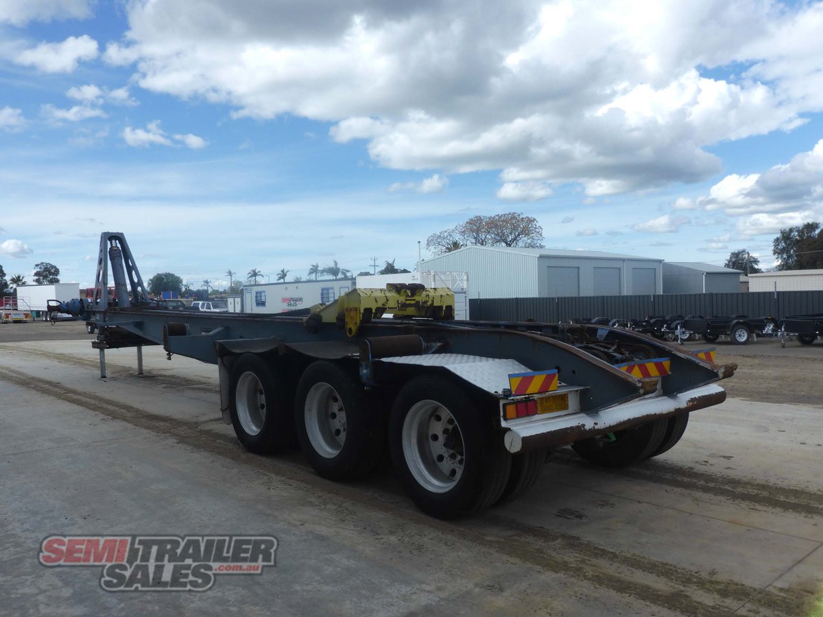 J SMITH & SONS HOOK LIFT TRAILER