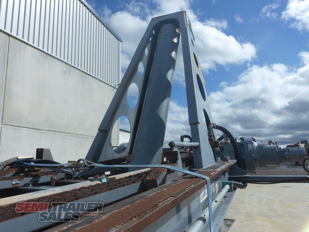 J SMITH & SONS HOOK LIFT TRAILER