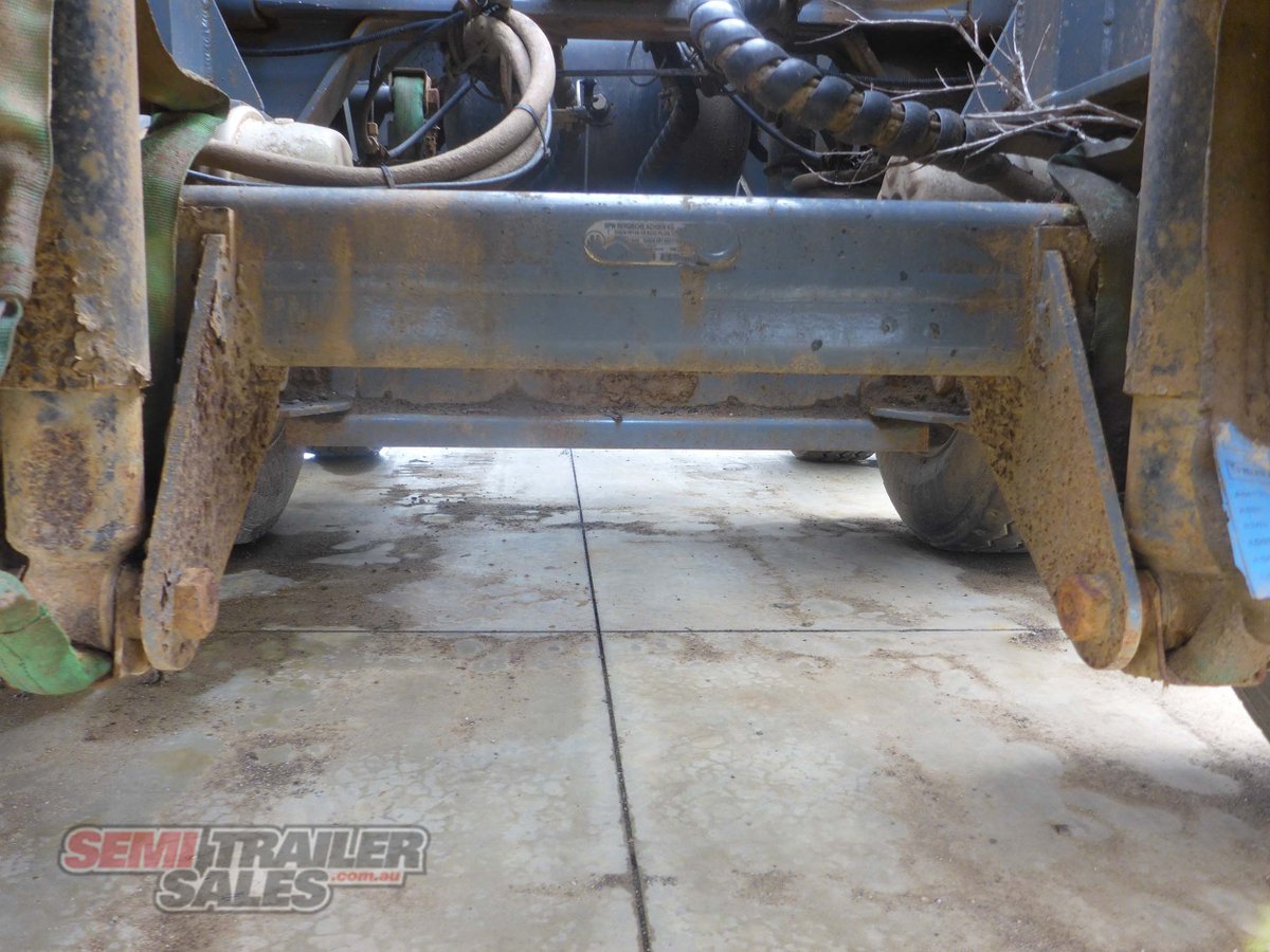 J SMITH & SONS HOOK LIFT TRAILER