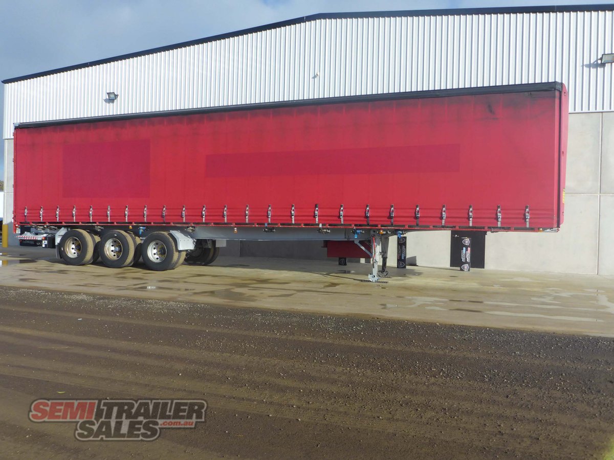 KRUEGER CURTAINSIDER TRAILER