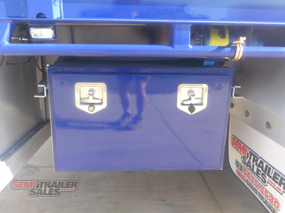 KRUEGER DROP DECK TRAILER