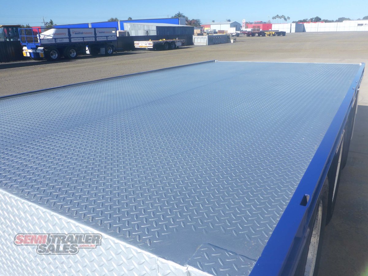 KRUEGER DROP DECK TRAILER