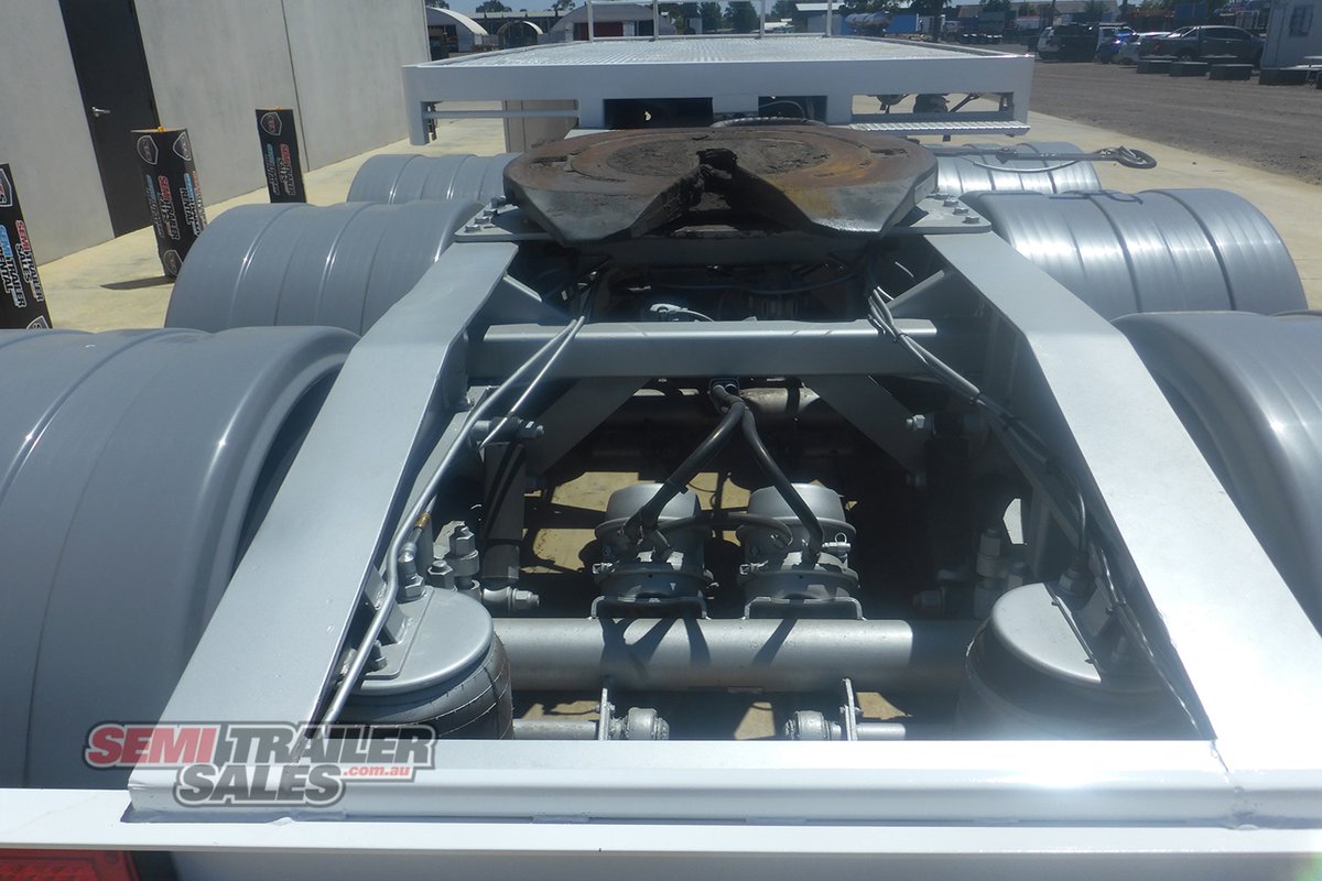 KRUEGER FLAT TOP TRAILER