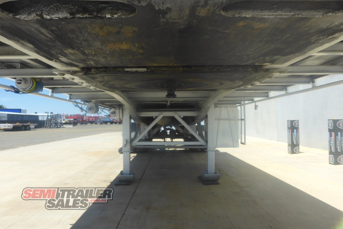 KRUEGER FLAT TOP TRAILER