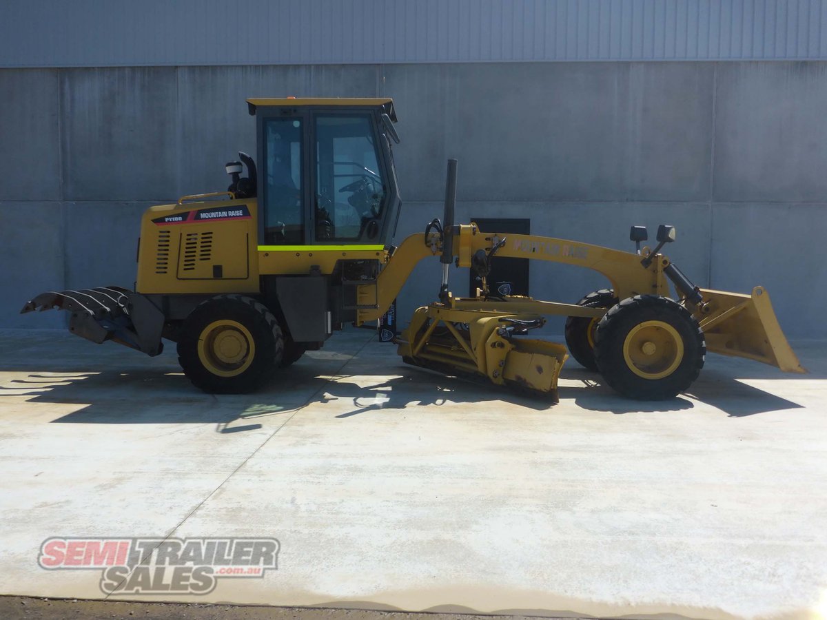 2004 MOUNTAIN RAISE PY100 ROAD GRADER