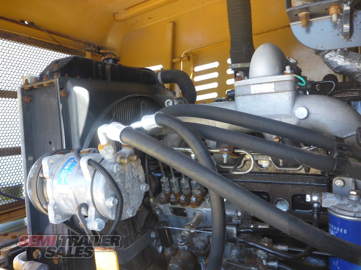 2004 MOUNTAIN RAISE PY100 ROAD GRADER